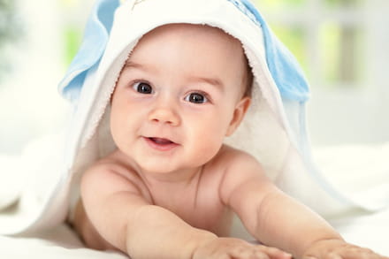 cor dos olhos do bebê