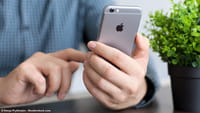 iPhone com tela curva e controle sem toque