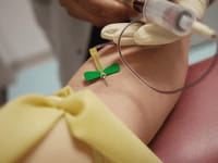 Exame de sangue antecipa câncer de mama