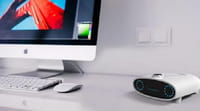 Gadget controla Internet das Coisas