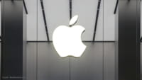 Apple pode lançar iPhone com tela OLED