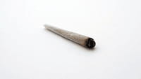 Uso de maconha e cigarro gera efeito inusitado