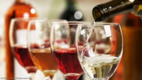 Câncer de mama: vinho todo dia eleva risco